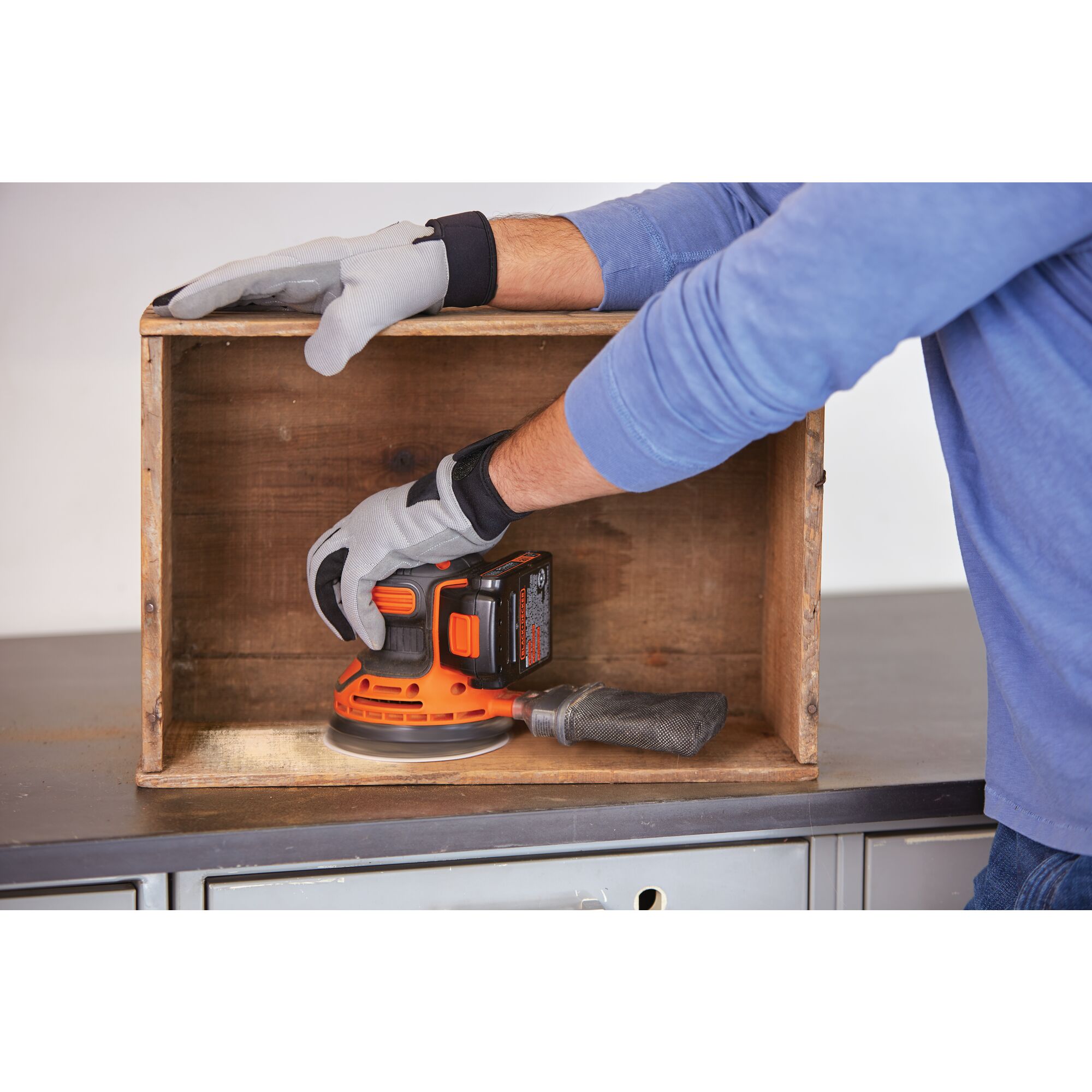 Cordless black discount and decker sander