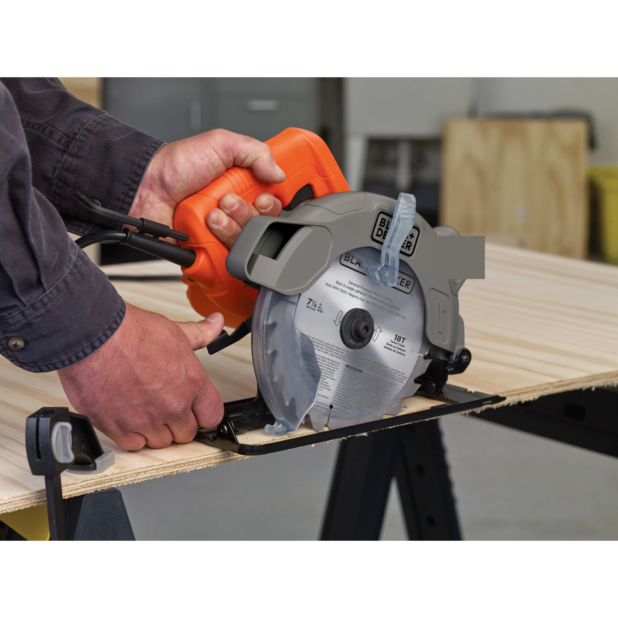 13 Amp Circular Saw with Laser BLACK DECKER