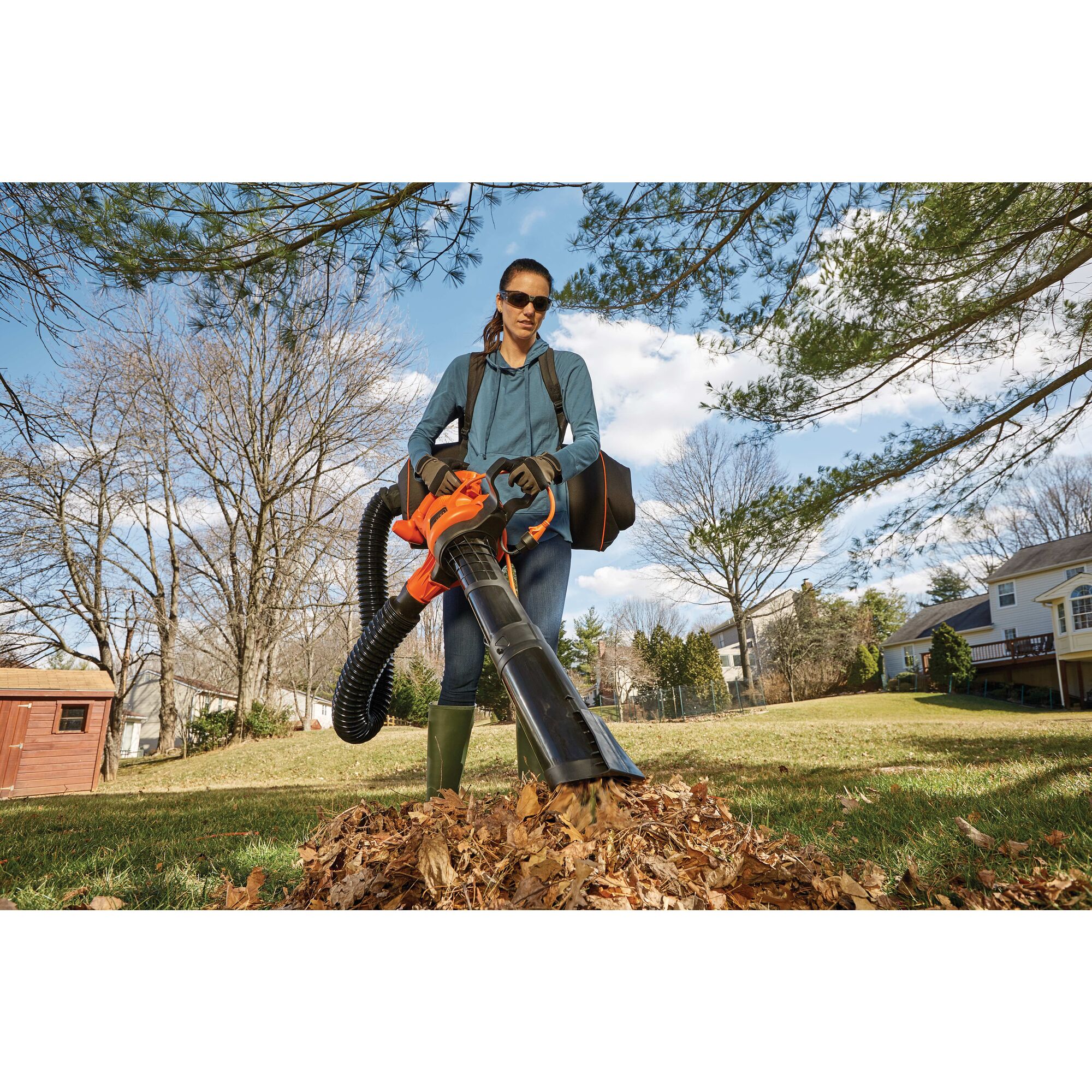 Backpack leaf blower and shop vacuum