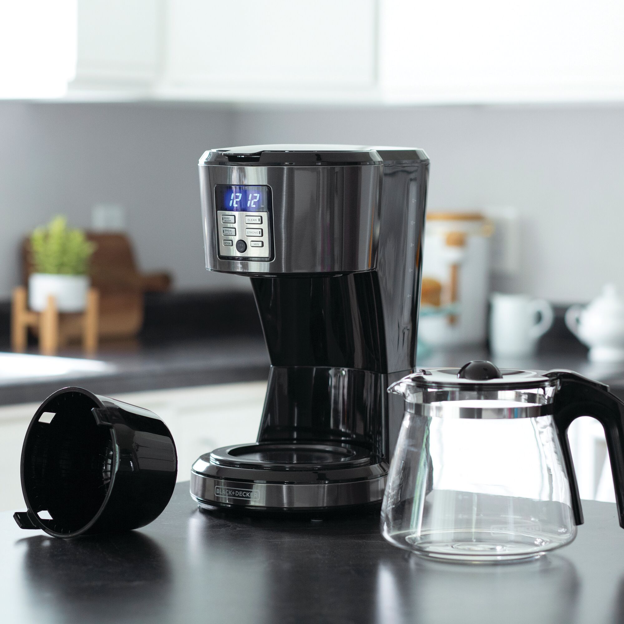 12 Cup Coffeemaker Programmable Exclusive VORTEX Technology