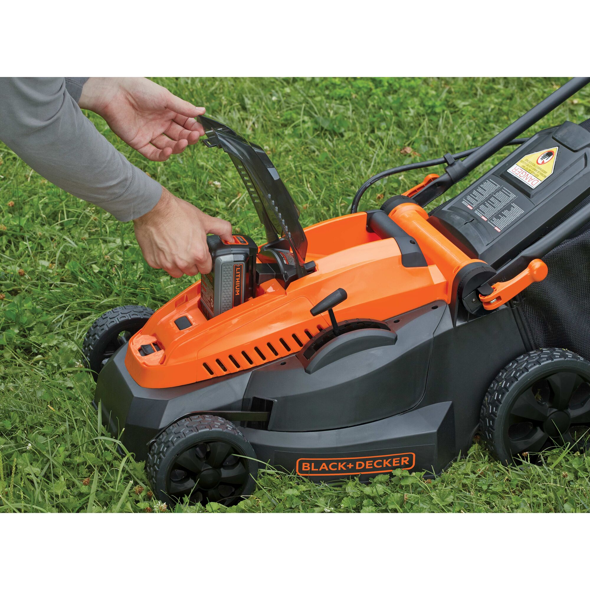 Black and deals decker 20v mower