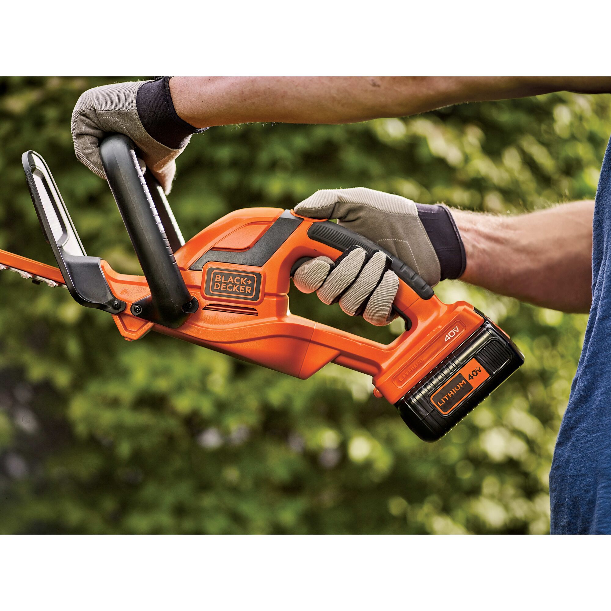 Black and decker 2025 pole hedge trimmer 40v