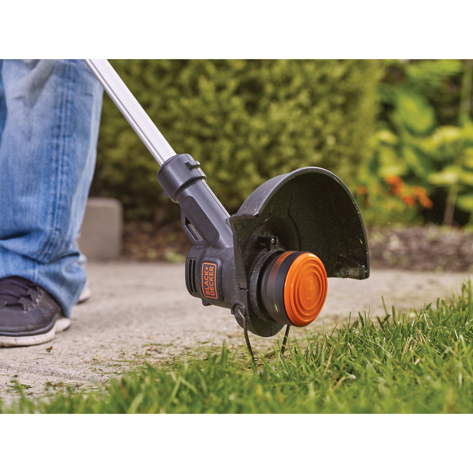 Black and best sale decker edger battery